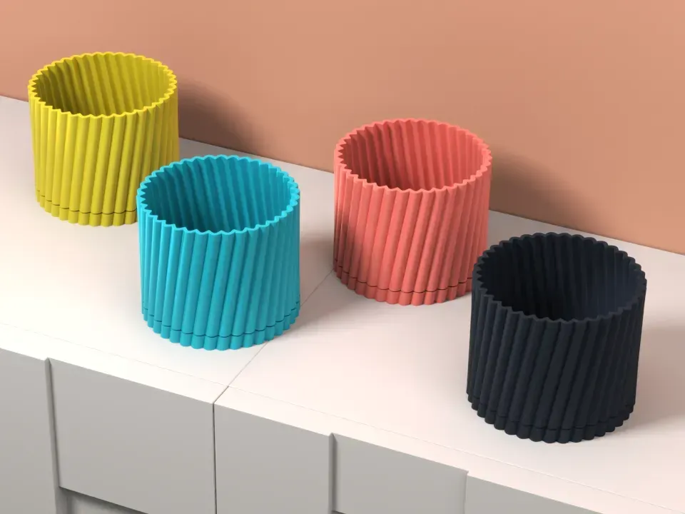 Yet another geometric pot
